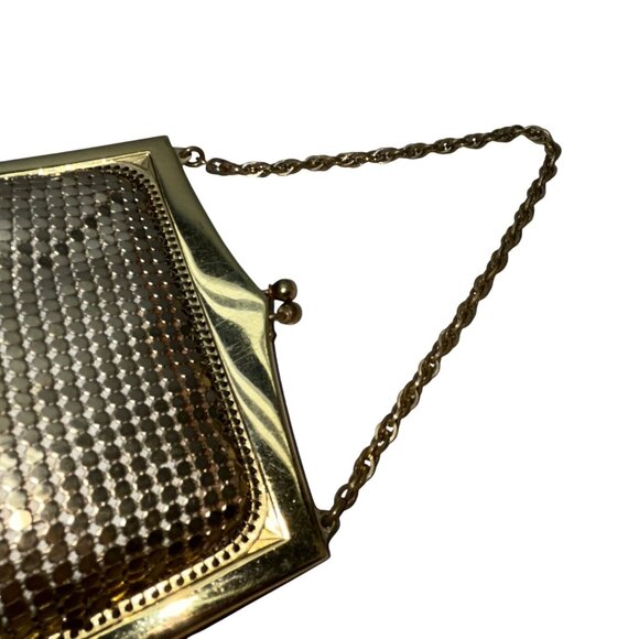 Vintage Whiting & Davis Co Women’s Gold Mesh Chain Handle Clutch Bag Sz S - Picture 8 of 9